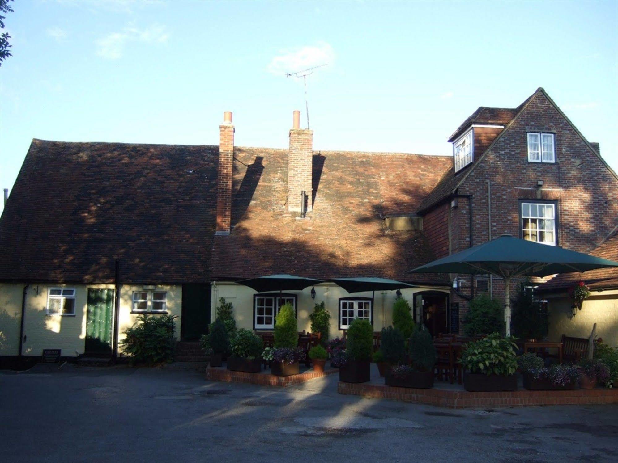 Ye Olde George Inn - Badger Pubs Privett Εξωτερικό φωτογραφία
